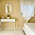 Christina_apt *